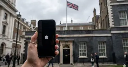Starmer Gives Apple and Google a 3-Month Ultimatum on Child Safety